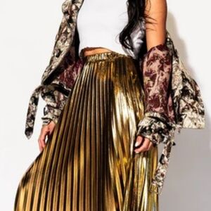 Gold skirt